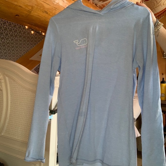 Vineyard vines long sleeve with hood - Picture 1 of 1